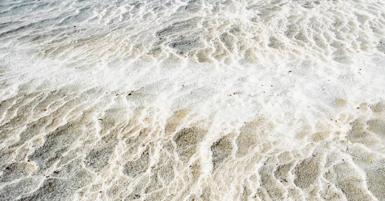 Jak odświeżyć trawertyn? Renowacja krok po kroku w domu