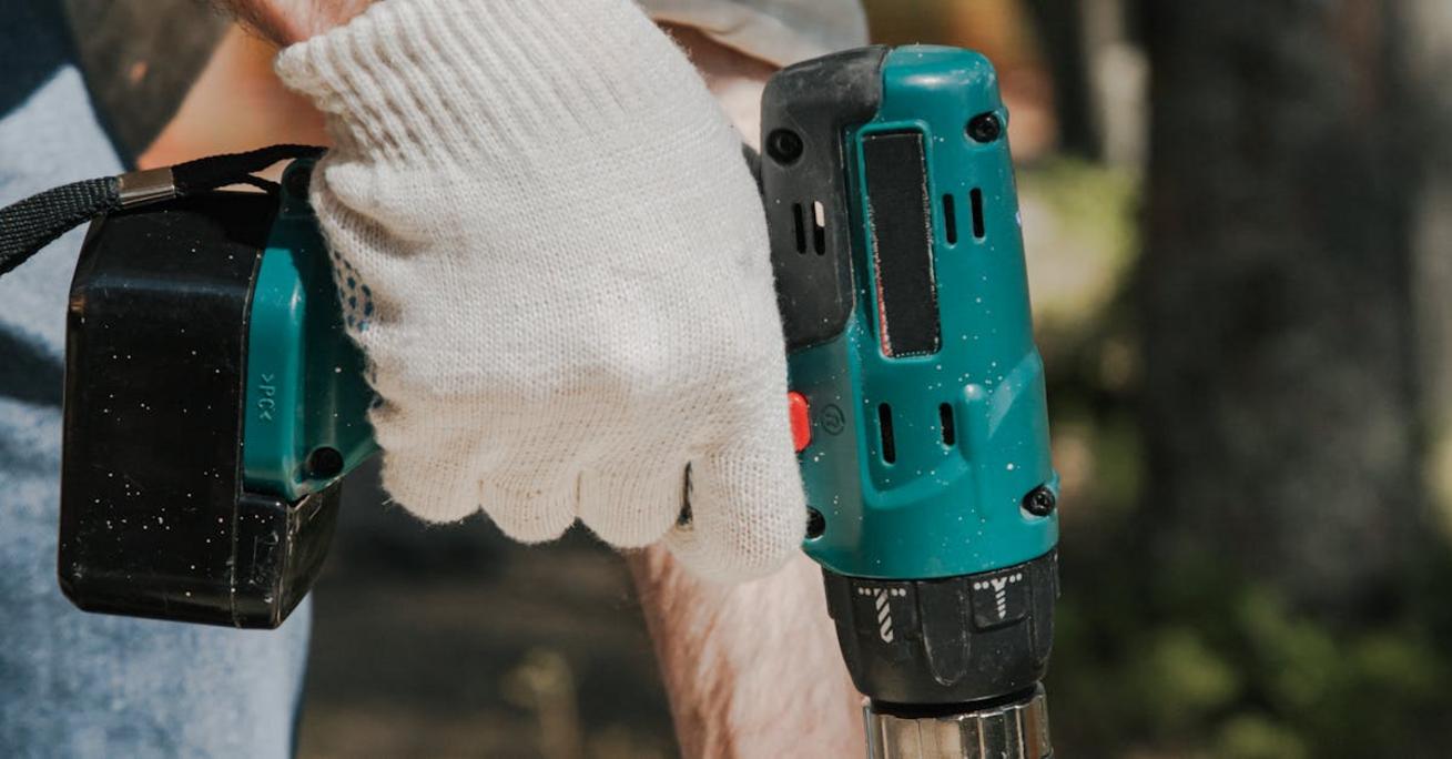 Wiercenie w betonie zbrojonym: techniki i narzędzia dla najlepszych efektów