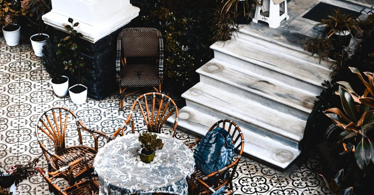 Jak zabezpieczyć meble ogrodowe na zimę – krok po kroku