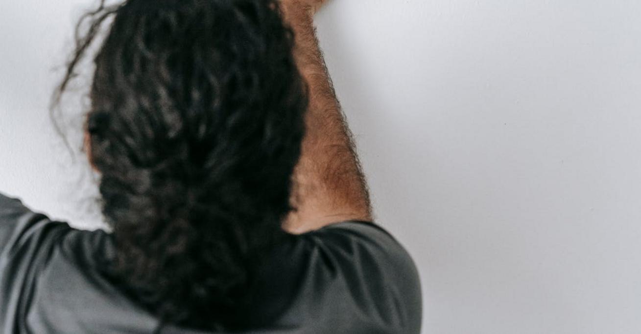 Szpachlowanie ściany: jak zrobić to samemu krok po kroku